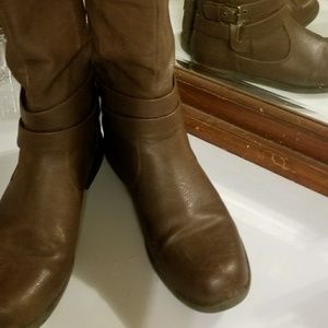 Women's Brown Boots
